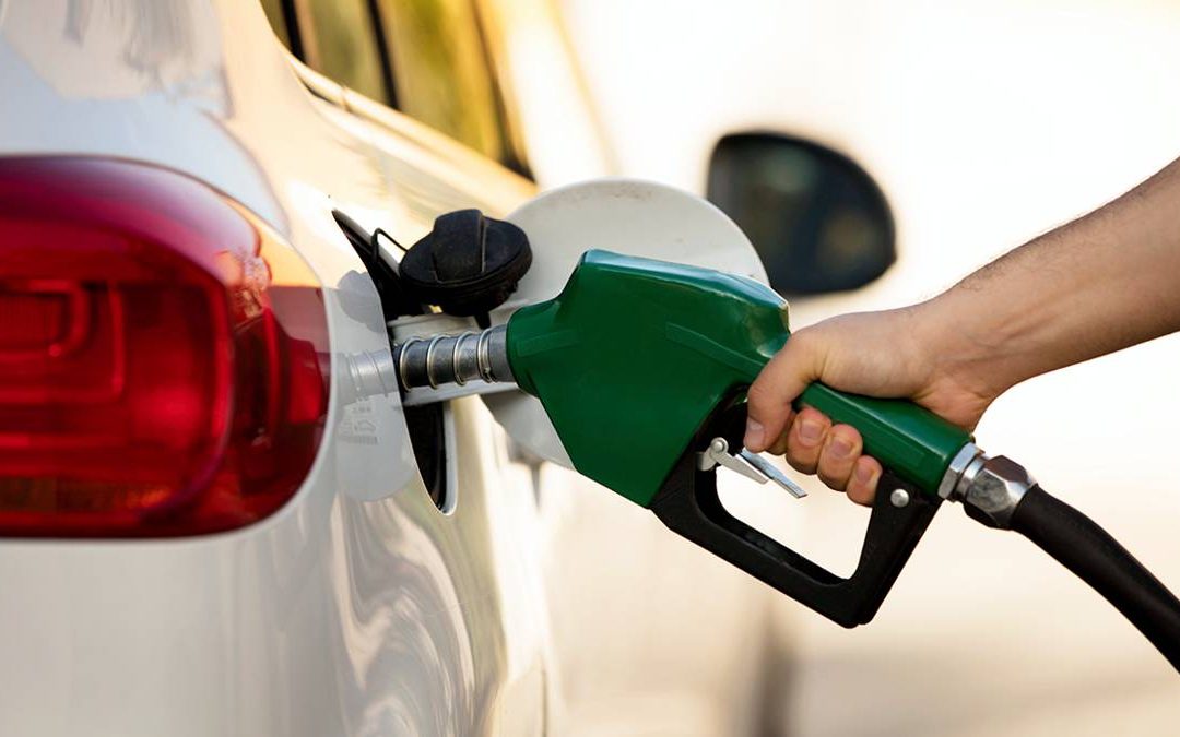 Colombia.  Aumento del precio de la gasolina: alertas por posible alza a más de $16.000