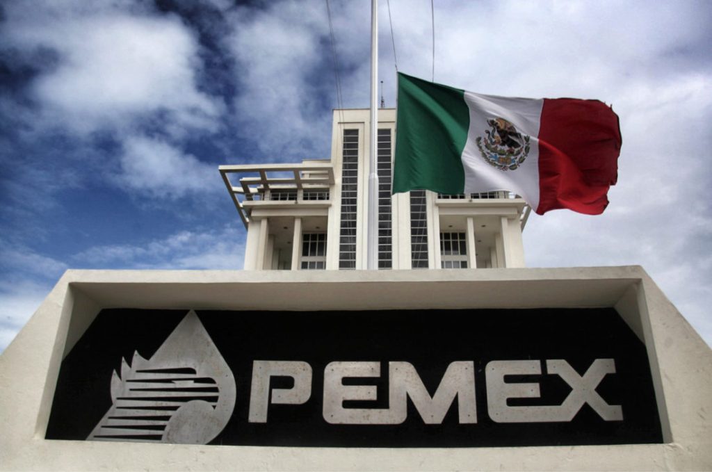 Pemex lideró las aprobaciones de permisos para expendio al público durante el mes de abril