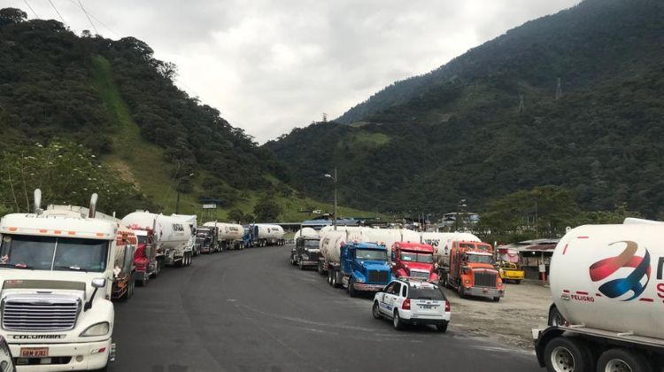 Colombia.  Nariño: Anoche zarpó desde Barranquilla, una embarcación con 30.000 galones de combustible y ya se trabaja en el abastecimiento de GLP