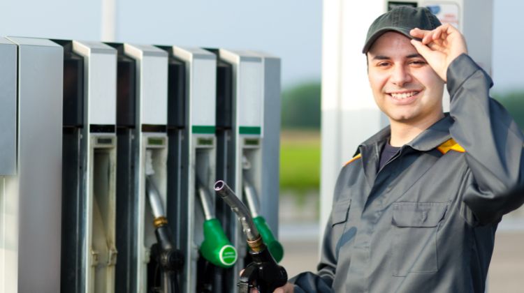 Colombia. Distribuidores minoristas de combustibles: ¿Qué impacto tiene el aumento del salario mínimo?