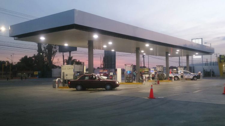 México. Estaciones de Servicio de “Bandera Blanca” en desventaja regulatoria y comercial