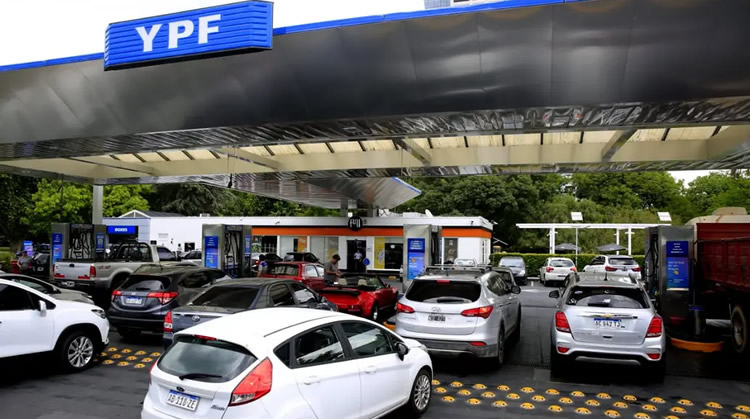 Argentina. El año comenzó batiendo un nuevo record en la venta de combustibles