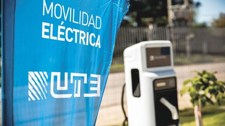 Uruguay.  UTE prevé invertir más de 5 millones de dólares en 124 puntos de carga para vehículos eléctricos