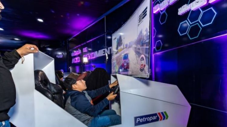 Paraguay.  Expo MRA: Tecnología, juegos e innovación en el stand de Petropar