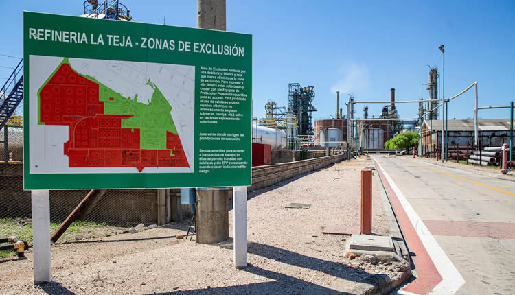 Uruguay. Desde hoy la refinería La Teja quedó oficialmente detenida