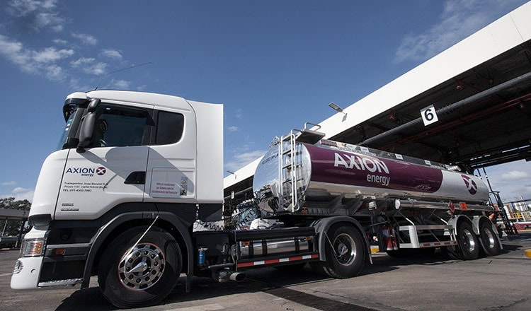 Uruguay. De atrasarse despacho de camiones por conflicto con FANCAP, transportistas de combustibles no trabajarán los sábados