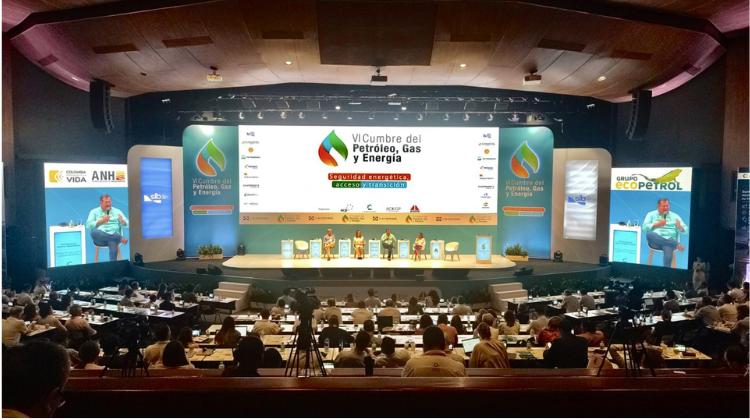 Colombia.  Inició la VI Cumbre del Petróleo, Gas y Energía en Cartagena