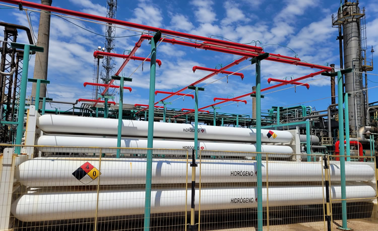 Uruguay.  Empresas del grupo ANCAP volvieron a generar ganancias por U$S 132 millones en tercer trimestre 2023