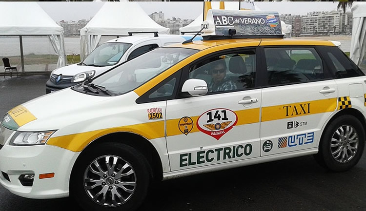 Uruguay.  Crecimiento explosivo de autos eléctricos en 2023 con 900 unidades más vendidas que en 2022