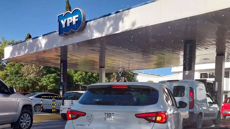 Argentina.  YPF alcanzó en 2023 el nivel de ventas de combustibles más alto de toda su historia