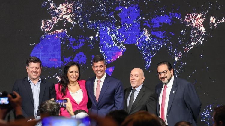 Paraguay.  Paraguay brilla como anfitrión del 16° Foro Internacional de Gas y Energía
