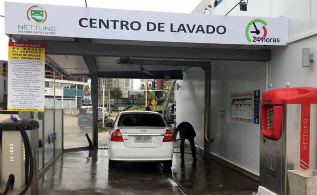 estación de servicio con un grifo o gota de agua.