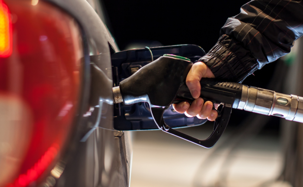 Gremios de combustibles en Colombia alertan que la Reforma Laboral pone en riesgo el empleo formal y la sostenibilidad de las estaciones de servicio.