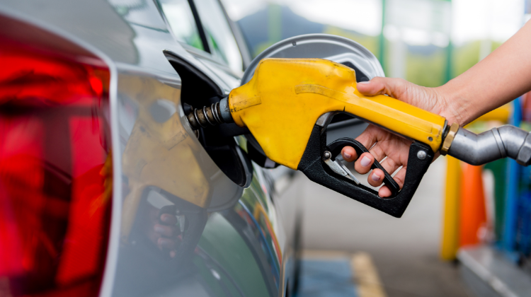 Colombia.  ¿Cuáles son los riesgos de adquirir combustibles en la informalidad?