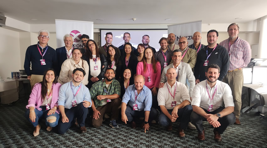 Uruguay.  AXION impulsa su red con un taller para fortalecer el liderazgo en Estaciones de Servicio