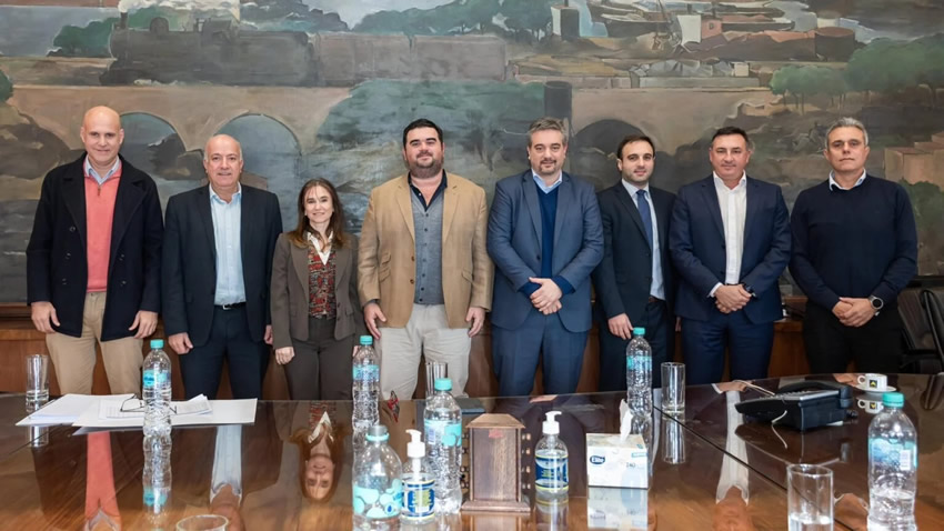 Uruguay.  Intendencias plantean a ANCAP un tratamiento de cliente “mayorista” para los 19 departamentos