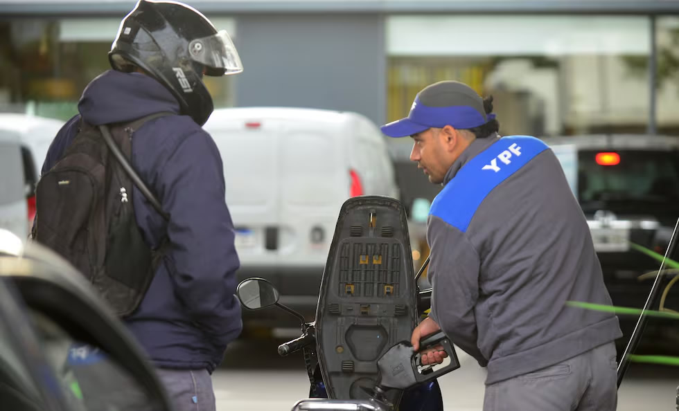 Argentina.  Estaciones de Servicio 2026: Más movimiento, menos margen y un cliente más exigente