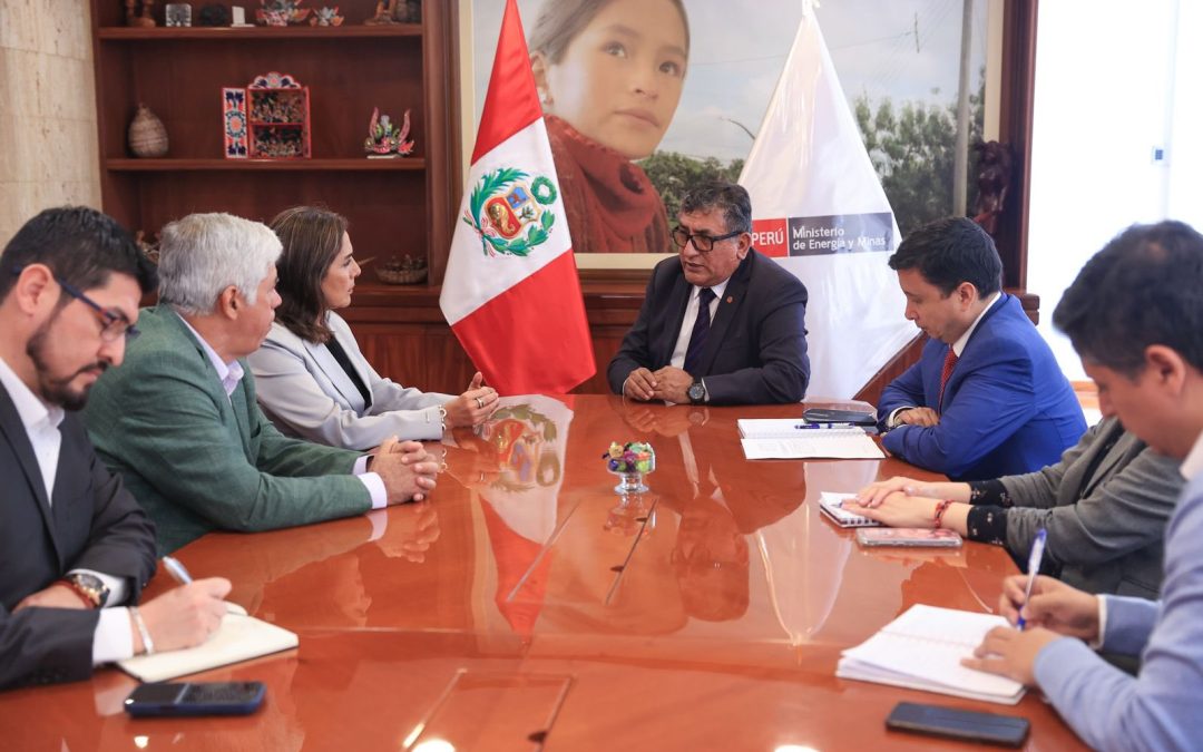 Perú.  Energía y combustibles en la agenda: el MINEM refuerza el rol estratégico de Loreto