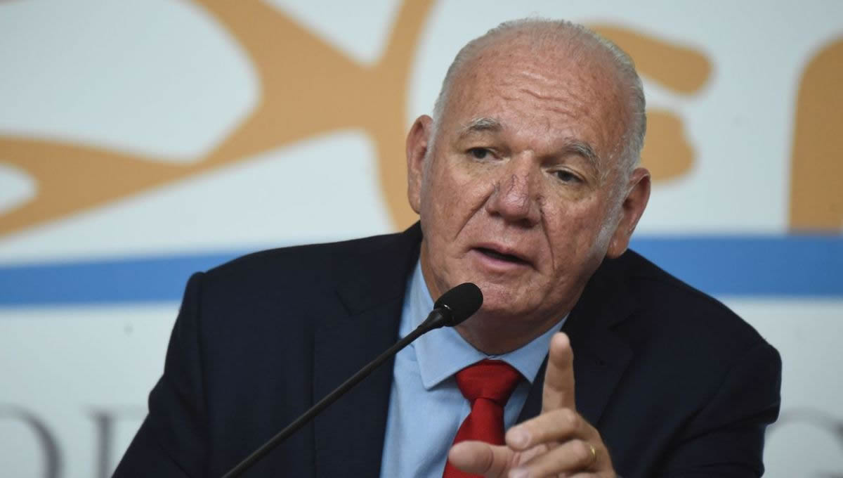 El factor de ajuste y los precios de los combustibles bajo la lupa por su impacto en las estaciones de servicio combustibles en Uruguay