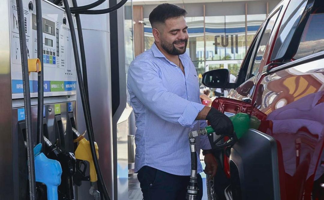 Argentina.  YPF alcanzó las 100 estaciones con autodespacho y acelera la transformación de su red