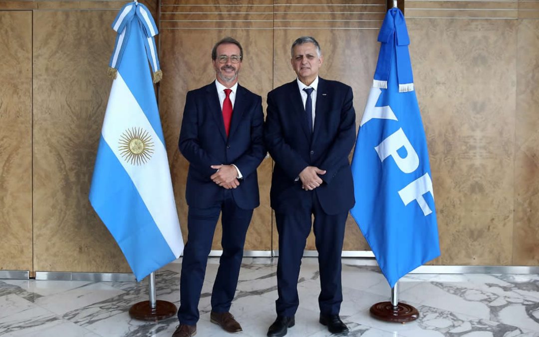 Argentina.  Santander e YPF sellan un acuerdo que transforma la APP en una plataforma financiera