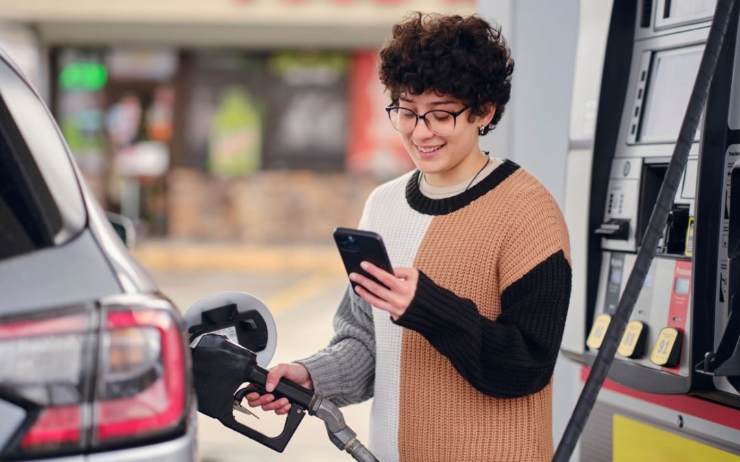 Uruguay.  ¿Se pueden usar celulares en las Estaciones de Servicio? La evidencia técnica reabre el debate