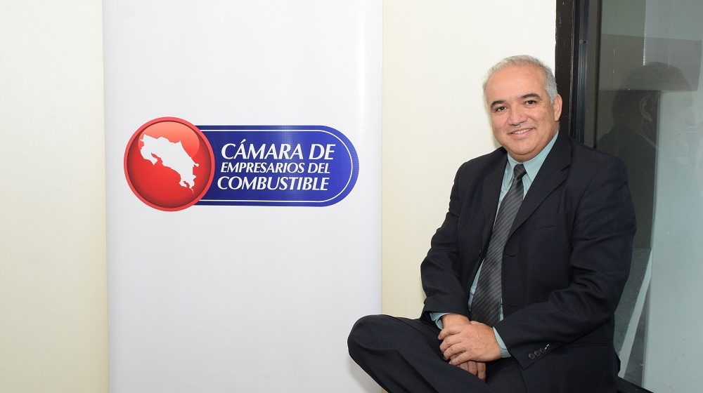Costa Rica.  La Cámara de Empresarios del Combustible anuncia la salida de su director ejecutivo y abre un nuevo proceso de designación