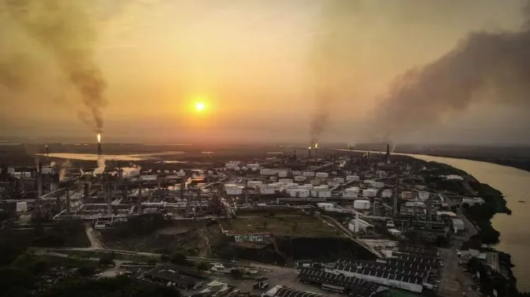 Derrame de hidrocarburos en el Golfo de México 2026