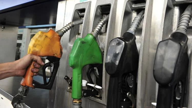 México.  Premium y diésel importados ya llegan a México hasta 9% más baratos que los de Pemex