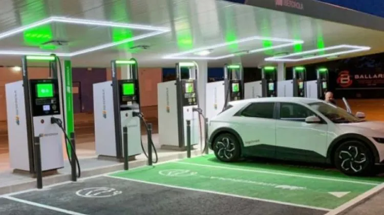 Colombia.  ¿Cómo será el diseño de las Estaciones de Servicio que incorporen carga eléctrica en Colombia?