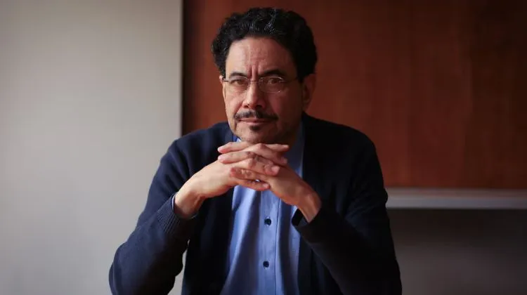 Colombia.  Rumbo a las elecciones: Iván Cepeda apuesta por disminuir la dependencia petrolera y acelerar la transición energética