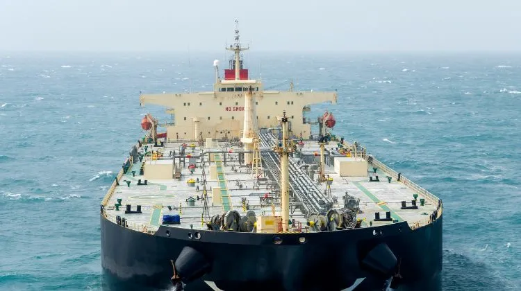 Perú.  La baja del petróleo abre interrogantes sobre el precio de los combustibles en Perú