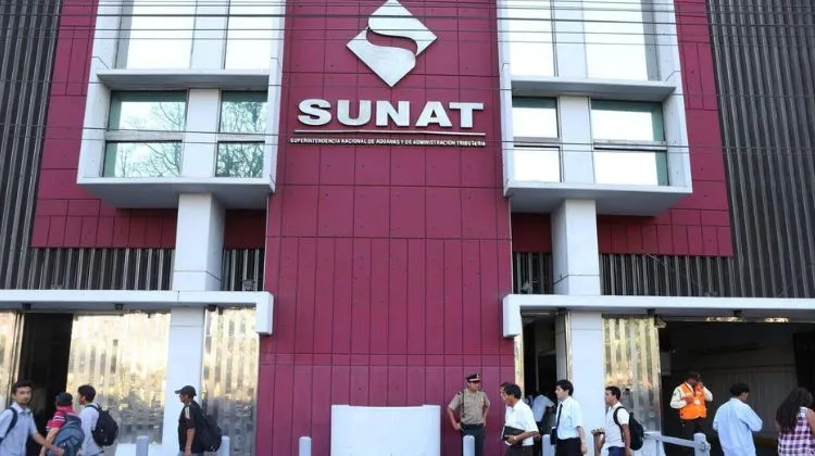 SUNAT reglamenta la operacion de grifos y estaciones de servicio con el Registro Diario de Operaciones