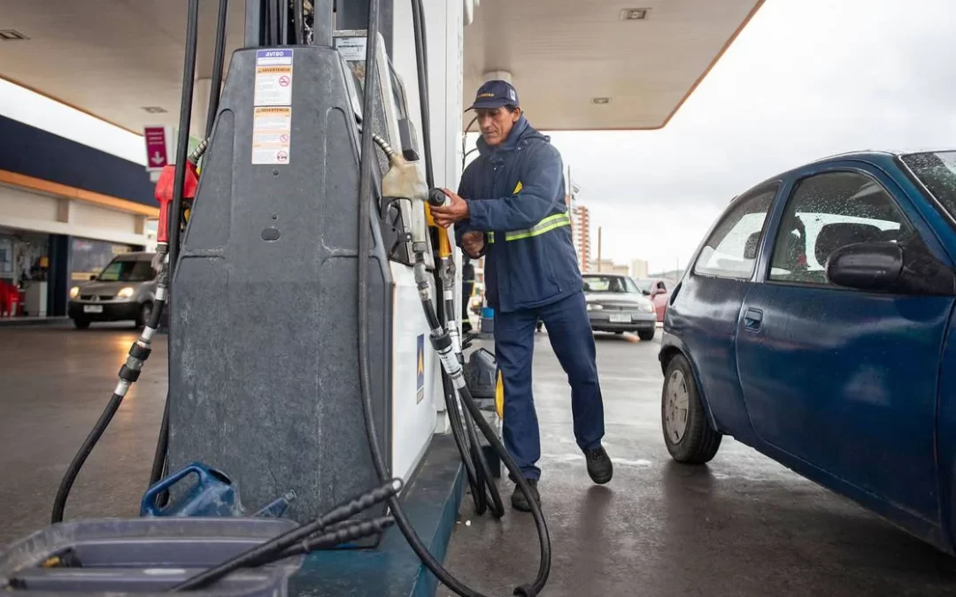 Uruguay.  ¿Quién subsidia a quién? Un estudio detectó un giro en la política de precios de los combustibles