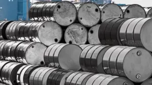 Diesel en Peru advierten un deficit de 55 mil barriles diarios ante la escasez mundial