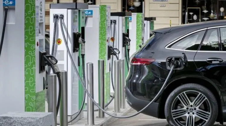 Paraguay.  Transición en el surtidor: Híbridos y eléctricos ya representan el 10% de las importaciones