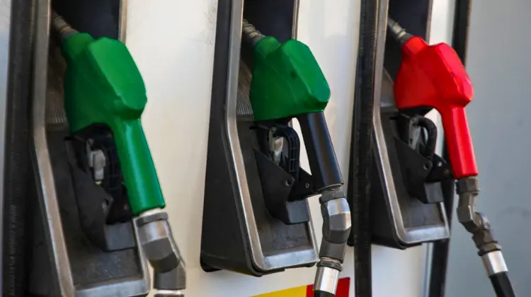 Colombia.  Del déficit del FEPC al paro camionero: el recorrido de la política de combustibles durante el gobierno de Gustavo Petro