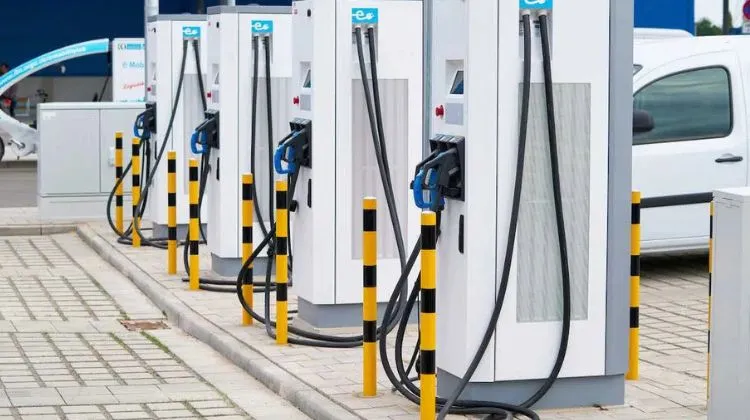Movilidad electrica cambia el mapa energetico y habitos de consumo
