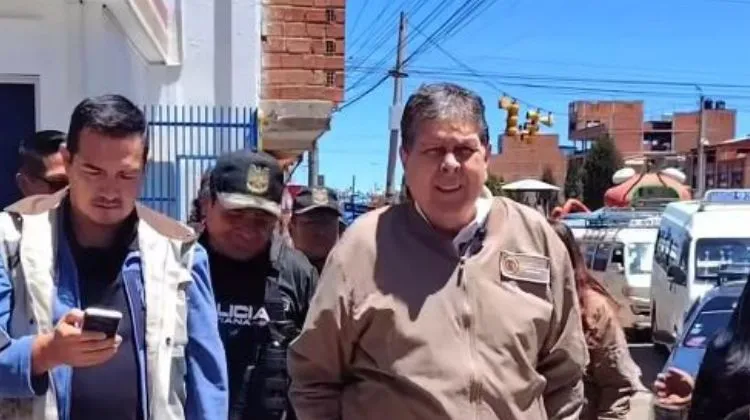 Bolivia el Gobierno bloquea placas en estaciones de servicio de La Paz y El Alto por cargas irregulares de gasolina