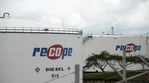 Costa Rica tiene combustible pero hay un factor que puede encarecerlo