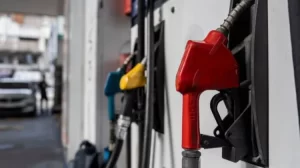 El MEF busca ampliar el IMESI a 80 km pero las estaciones reclaman una solucion para todo el pais