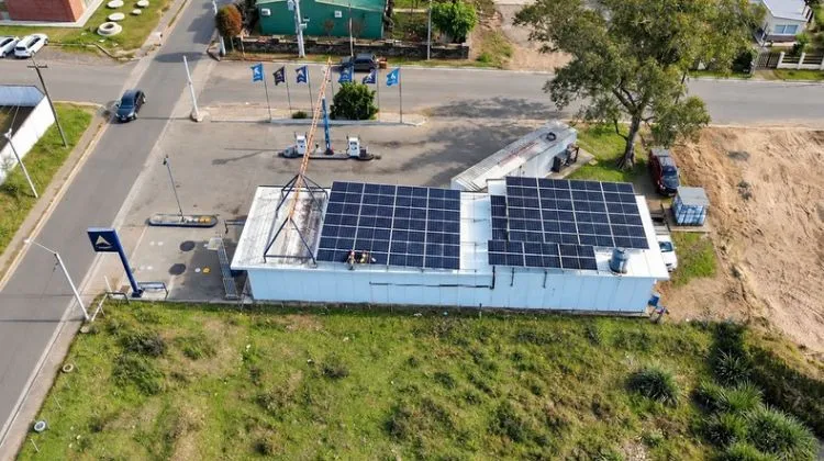 Es posible bajar la facturacion electrica de una Estacion de Servicio con energia solar