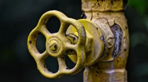 Estaciones de Servicio en Colombia como prevenir incendios y ahorrar agua durante la temporada seca