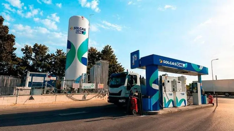 GNL en Peru 12 Estaciones para el transporte pesado y un desafio de cobertura