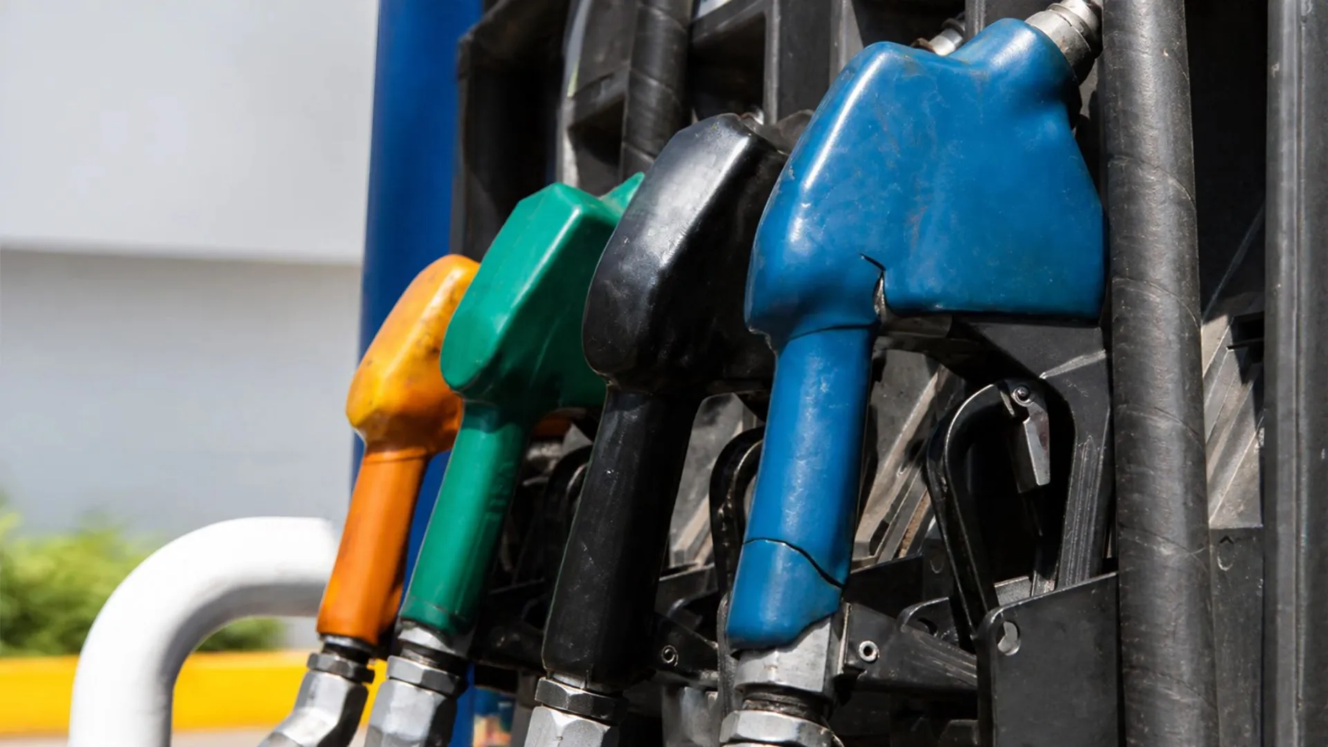 Precio de los combustibles en Peru cuanto cuesta el diesel y la gasolina y donde estan las mayores diferencias